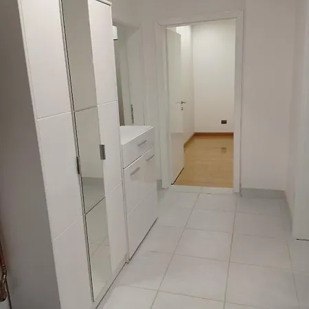 Simic - Stan Na Dan Apartment Bogatic