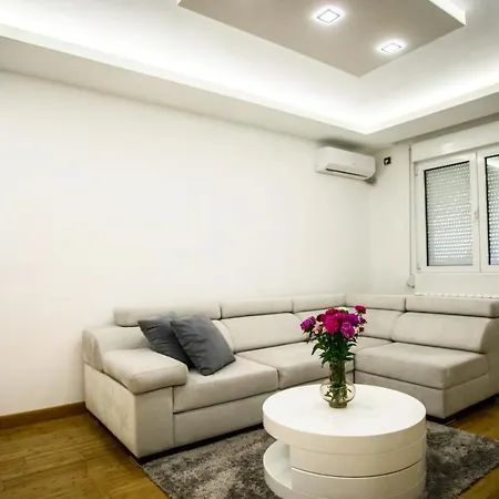Simic - Stan Na Dan Apartment
